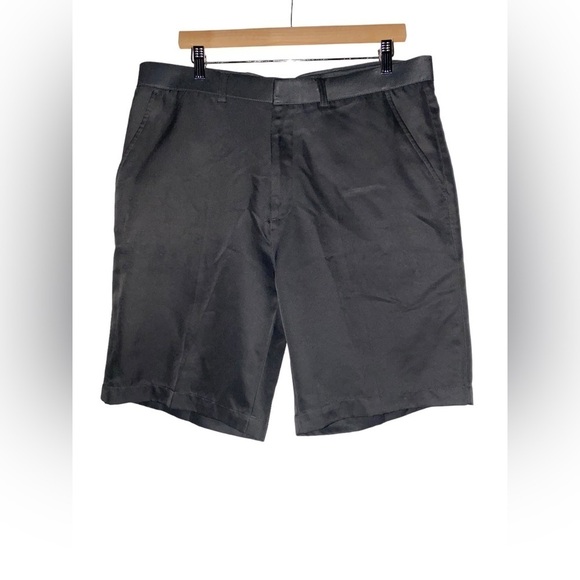 Oobe‎ Golf Performance Dark Gray Chino Shorts Men Size 36 Gorpcore Casual - Picture 1 of 9